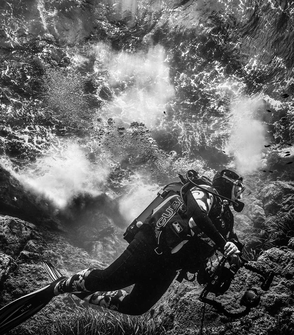 The diver photographer[02]